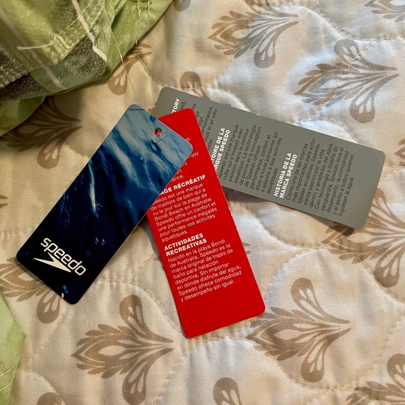 Men’s New Speedo Swimsuit. Size XL - Picture 5 of 5